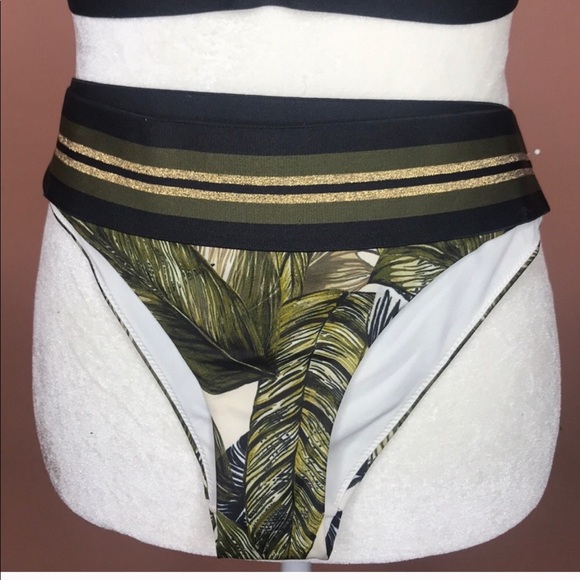 H&M Palm Leaf Bikini, size 8 - Picture 6 of 8